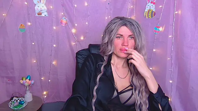 MilaLoona online show from 04-11-26, 07:45