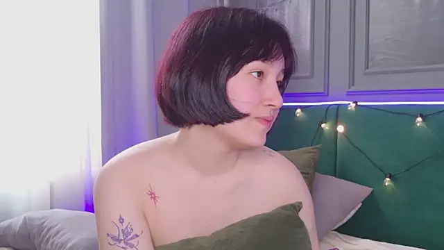 Snapshot of So_audrey chatting on 02-24-25, 09:21 So audrey online show from 02-24-25, 09:21