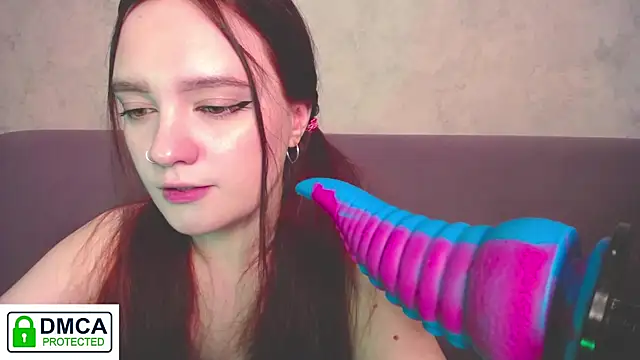 Snapshot of Alyssa___Scarlet chatting on 11-12-25, 08:26 Alyssa Scarlet online show from 11-12-25, 08:26