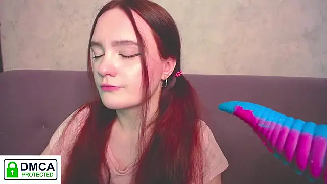 Snapshot of Alyssa___Scarlet chatting on 11-14-25, 09:08 Alyssa Scarlet online show from 11-14-25, 09:08