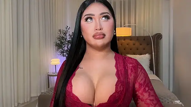 Your Majesty Tyra online show from 09-15-25, 04:34