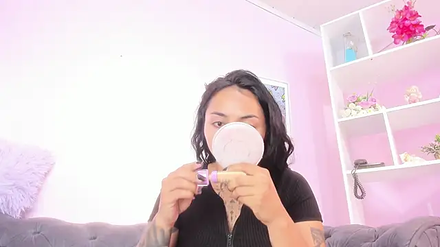miss soffi  online show from 05-16-26, 12:15