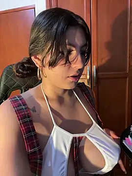 loolla 23 online show from 02-28-25, 02:09