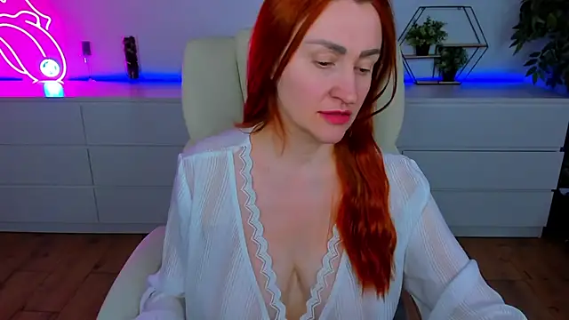 Kamilla Hot online show from 11-23-25, 06:52