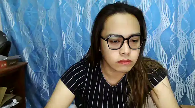 Snapshot of Your_PrettyGirlxxx chatting on 03-21-25, 11:34 Your PrettyGirlxxx online show from 03-21-25, 11:34