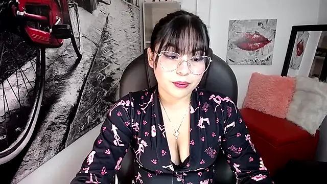 Hana    online show from 01-11-26, 11:43