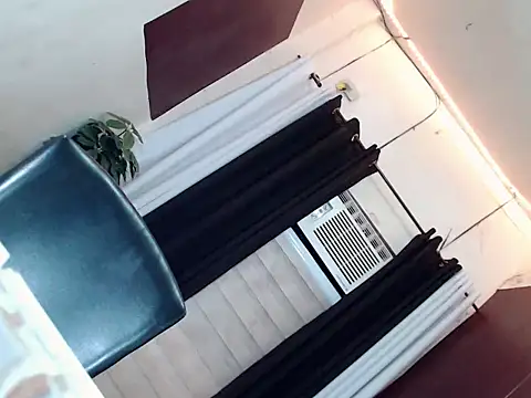 Snapshot of Chubbytransgirl21 chatting on 12-08-24, 04:50 Chubbytransgirl21 online show from 12-08-24, 04:50