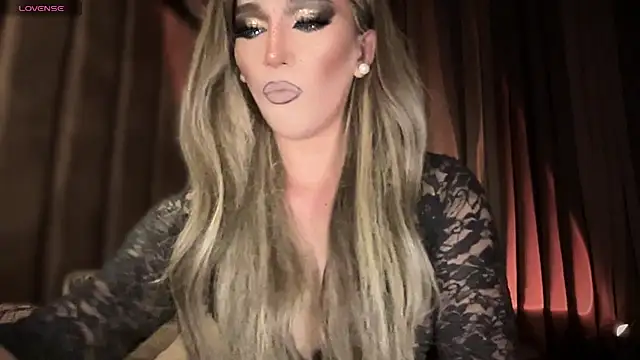 Lo la 69 online show from 09-30-25, 04:17