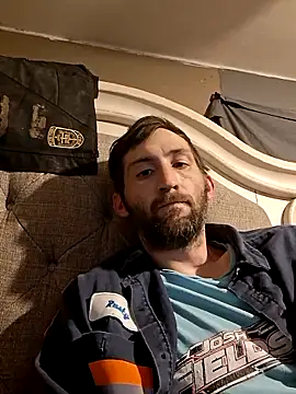 Snapshot of lewis7869 chatting on 09-25-25, 10:30 lewis7869 online show from 09-25-25, 10:30