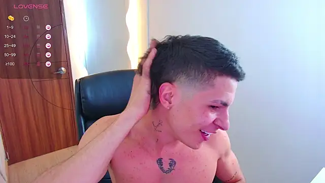 Snapshot of harrisoncuper chatting on 12-02-25, 10:16 harrisoncuper online show from 12-02-25, 10:16