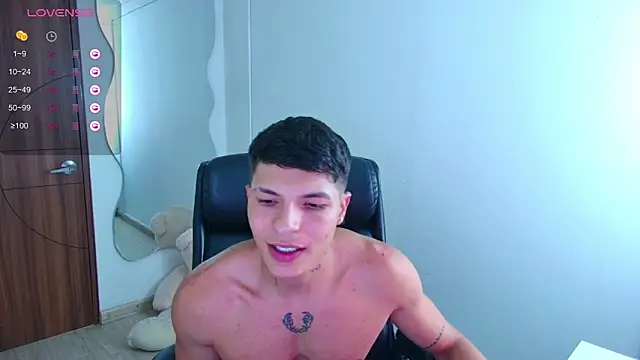 Snapshot of harrisoncuper chatting on 02-27-26, 02:55 harrisoncuper online show from 02-27-26, 02:55