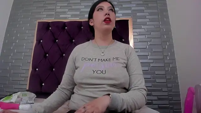 AntoneellaF online show from 01-15-25, 10:24