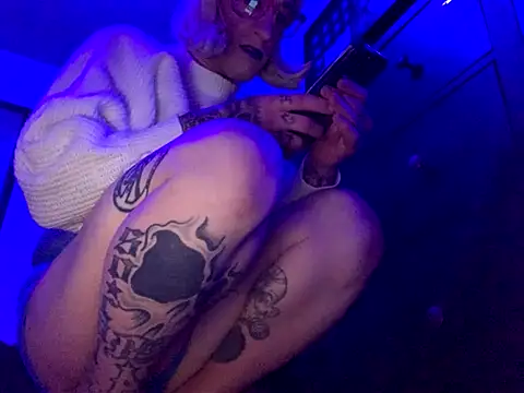 Snapshot of Kik_SickSlut88 chatting on 10-25-25, 02:35 Kik SickSlut88 online show from 10-25-25, 02:35