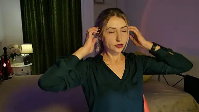 ZoeGrant online show from 05-28-26, 05:32