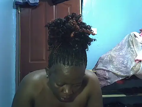 Ebonyceline online show from 04-15-26, 12:39