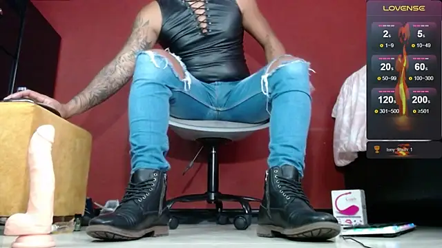 TomLover 12 online show from 02-10-25, 02:59