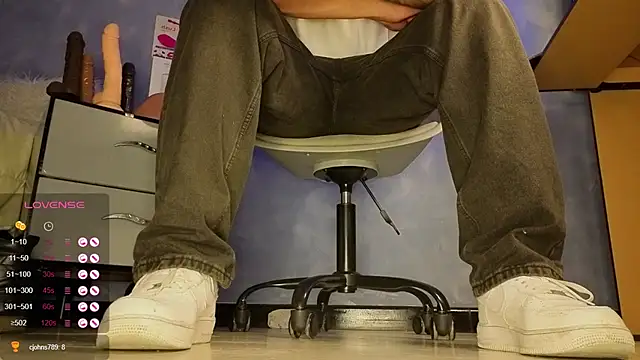 TomLover 12 online show from 03-17-26, 04:06