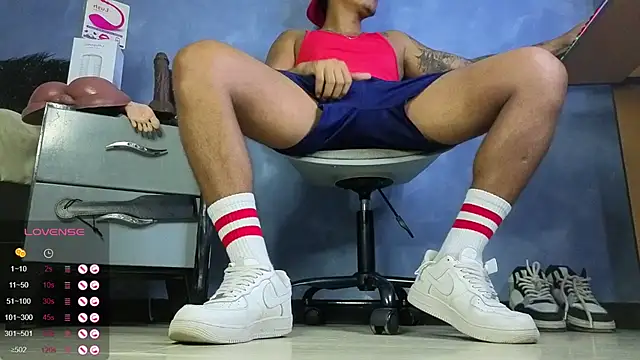 TomLover 12 online show from 04-22-26, 04:15