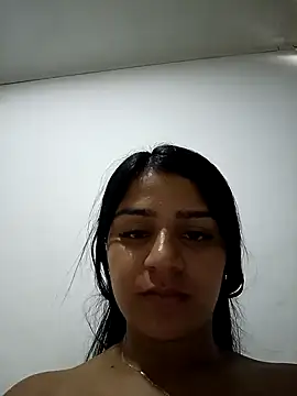 Snapshot of AnnRosse18 chatting on 12-10-24, 06:49 AnnRosse18 online show from 12-10-24, 06:49