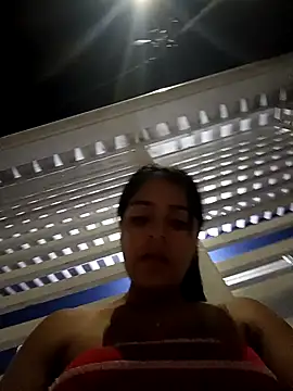 Snapshot of AnnRosse18 chatting on 01-01-25, 02:30 AnnRosse18 online show from 01-01-25, 02:30