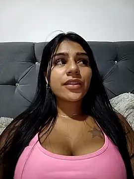 Snapshot of AnnRosse18 chatting on 01-03-25, 03:16 AnnRosse18 online show from 01-03-25, 03:16