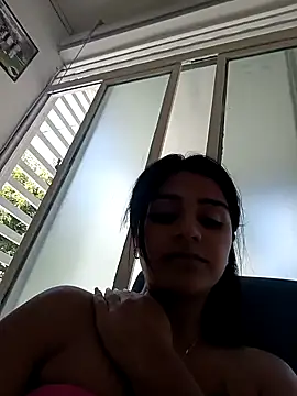 Snapshot of AnnRosse18 chatting on 01-12-25, 08:36 AnnRosse18 online show from 01-12-25, 08:36