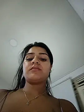 Snapshot of AnnRosse18 chatting on 02-22-25, 02:39 AnnRosse18 online show from 02-22-25, 02:39