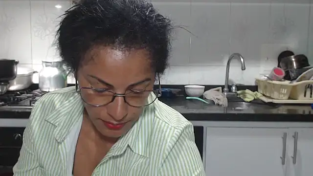 kateleyagrey online show from 11-12-25, 07:35