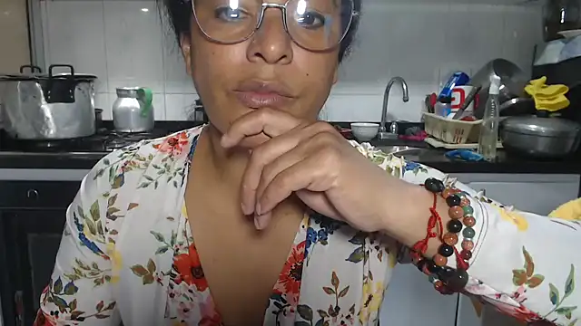 kateleyagrey online show from 01-08-26, 08:11