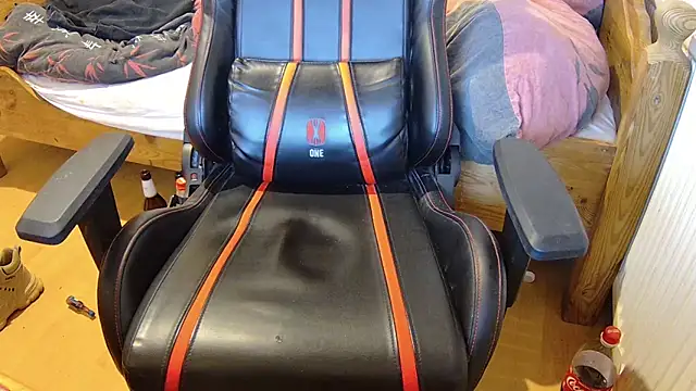 KmlBI26 online show from 11-26-25, 07:42