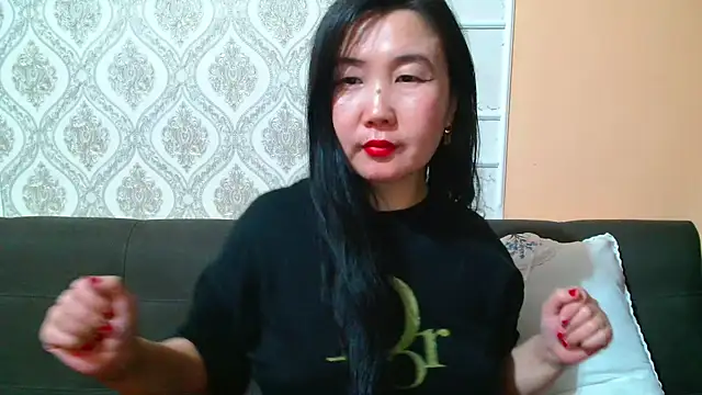 Snapshot of Bet_Lu chatting on 02-10-25, 03:21 Bet Lu online show from 02-10-25, 03:21