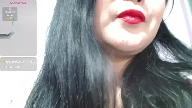 Snapshot of Bet_Lu chatting on 04-15-26, 07:58 Bet Lu online show from 04-15-26, 07:58