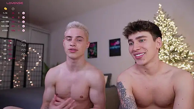 Snapshot of Evan__White_ chatting on 01-10-25, 07:00 Evan  White  online show from 01-10-25, 07:00