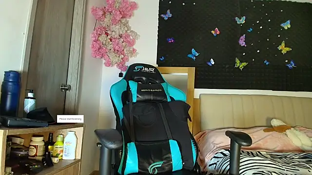 Snapshot of Hot_Brunette34 chatting on 05-08-26, 11:54 Hot Brunette34 online show from 05-08-26, 11:54