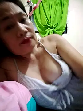 Snapshot of Sofiafuckbabes chatting on 12-19-24, 01:07 Sofiafuckbabes online show from 12-19-24, 01:07