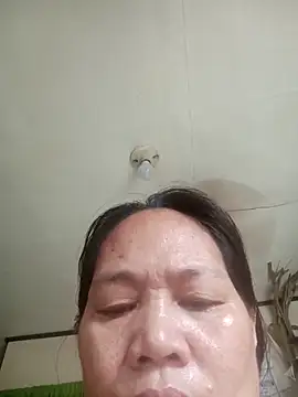 Snapshot of Sofiafuckbabes chatting on 09-20-25, 01:06 Sofiafuckbabes online show from 09-20-25, 01:06