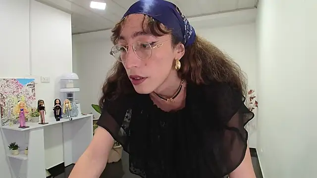 Snapshot of NicoleCortez chatting on 01-13-25, 11:38 NicoleCortez online show from 01-13-25, 11:38