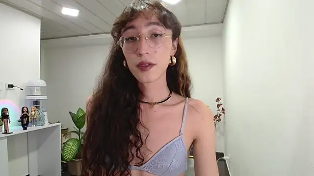 Snapshot of NicoleCortez chatting on 01-14-25, 05:40 NicoleCortez online show from 01-14-25, 05:40