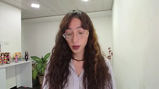 Snapshot of NicoleCortez chatting on 03-18-25, 04:37 NicoleCortez online show from 03-18-25, 04:37