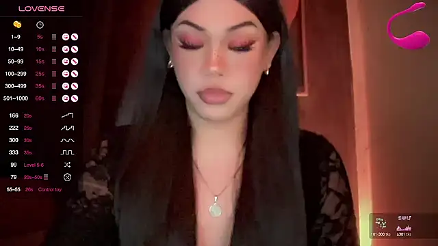 Snapshot of madam_agnes1 chatting on 09-17-25, 10:39 madam agnes1 online show from 09-17-25, 10:39