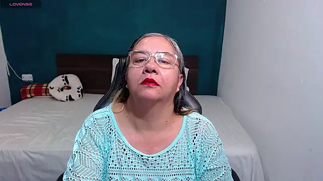 scaelettdubois online show from 10-12-25, 01:59