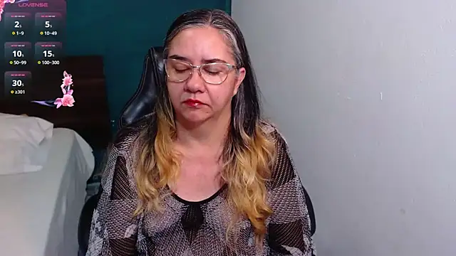 scaelettdubois online show from 11-30-25, 02:26