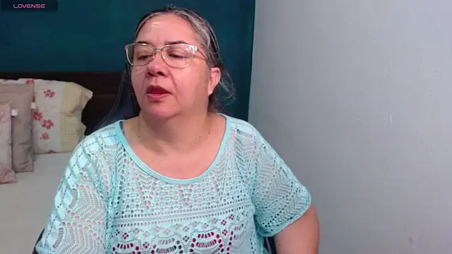Snapshot of scaelettdubois chatting on 05-22-26, 12:51 scaelettdubois online show from 05-22-26, 12:51