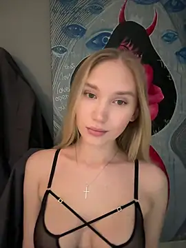 Snapshot of MariaTull chatting on 01-20-25, 06:21 MariaTull online show from 01-20-25, 06:21