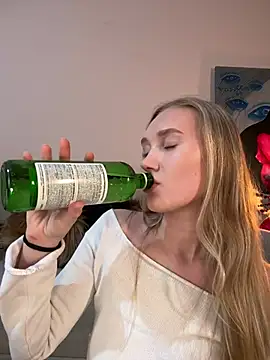 MariaTull online show from 04-24-26, 06:10