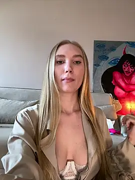 Snapshot of MariaTull chatting on 06-23-26, 10:46 MariaTull online show from 06-23-26, 10:46