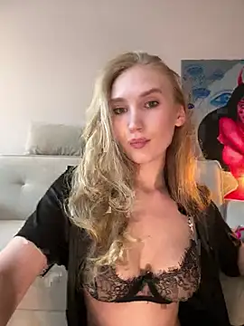 Snapshot of MariaTull chatting on 06-29-26, 03:23 MariaTull online show from 06-29-26, 03:23