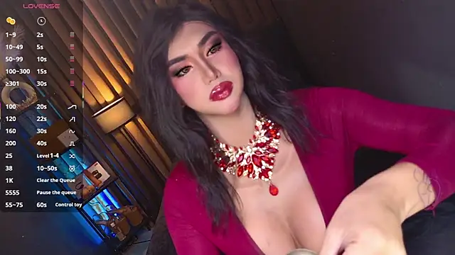 Snapshot of SexGoddess_Celine chatting on 10-13-25, 06:52 SexGoddess Celine online show from 10-13-25, 06:52
