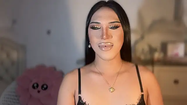 Snapshot of Ts_glamxxxx chatting on 11-05-25, 08:47 Ts glamxxxx online show from 11-05-25, 08:47