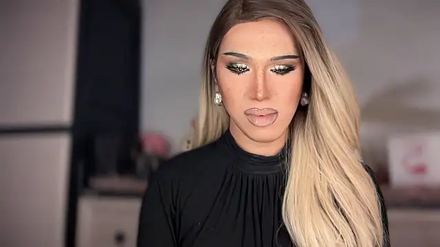 Ts glamxxxx online show from 01-10-26, 12:12